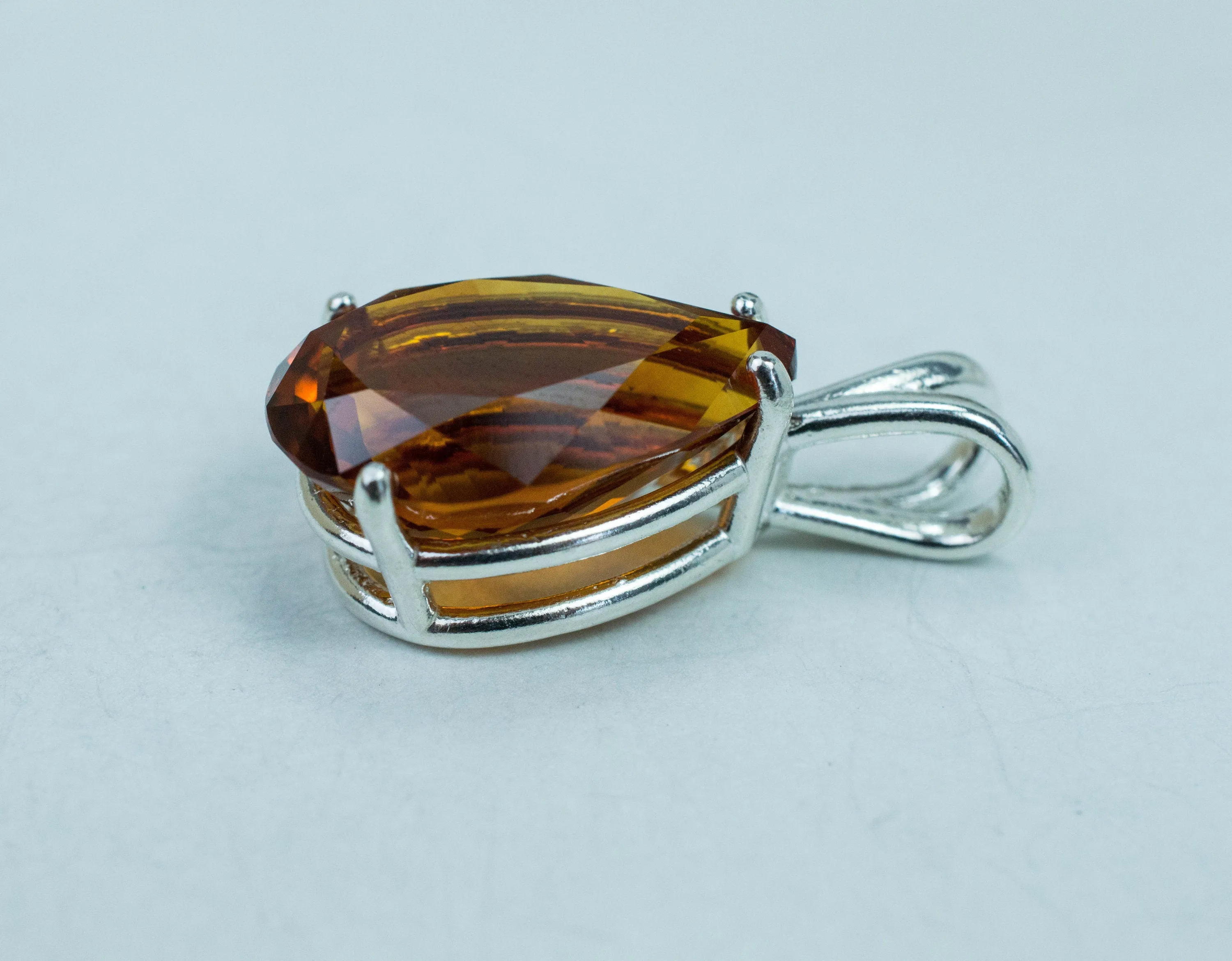 Madeira Citrine Pendant; Natural Untreated Brazil Citrine; 11.850cts