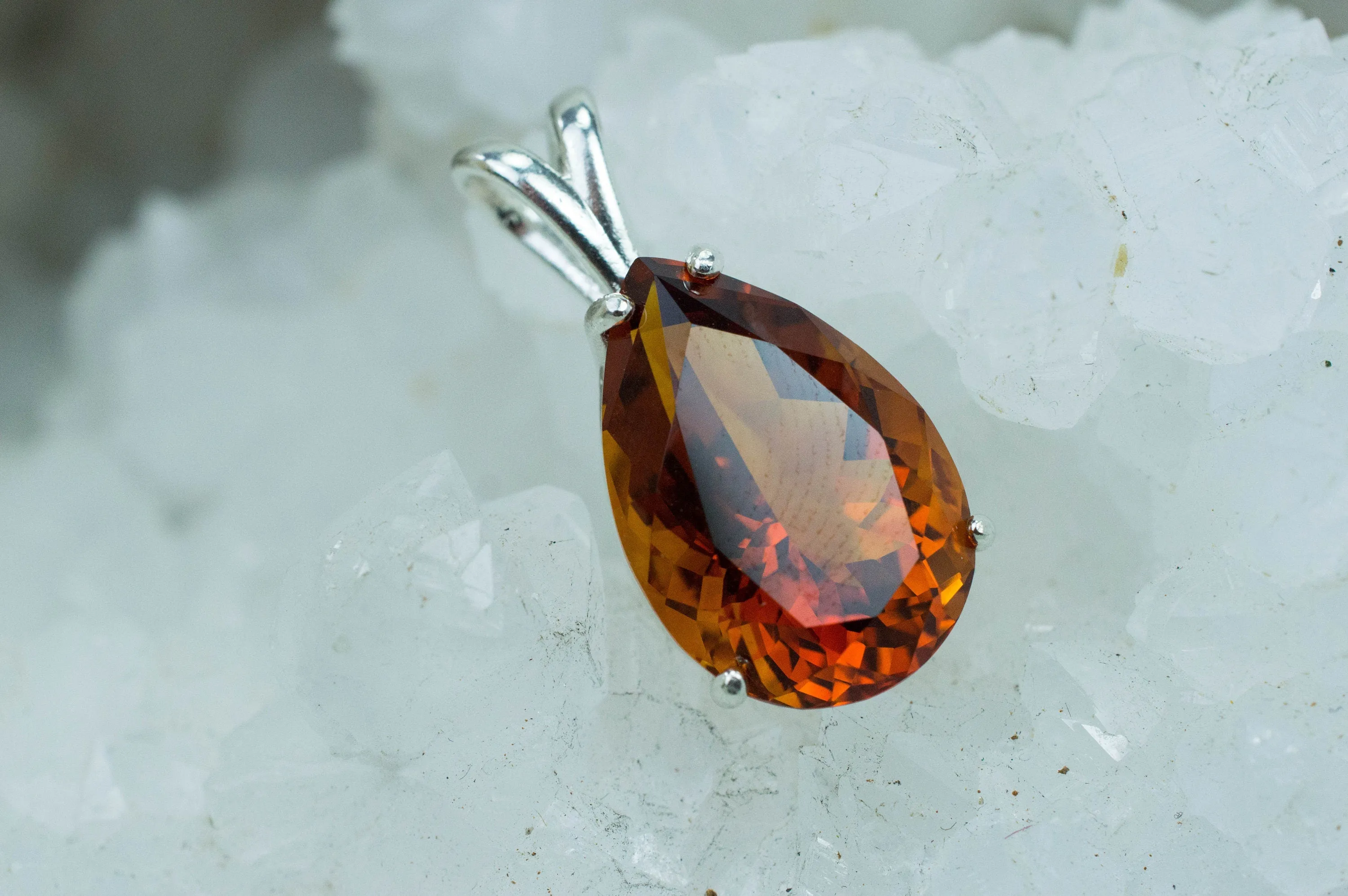 Madeira Citrine Pendant; Natural Untreated Brazil Citrine; 11.850cts