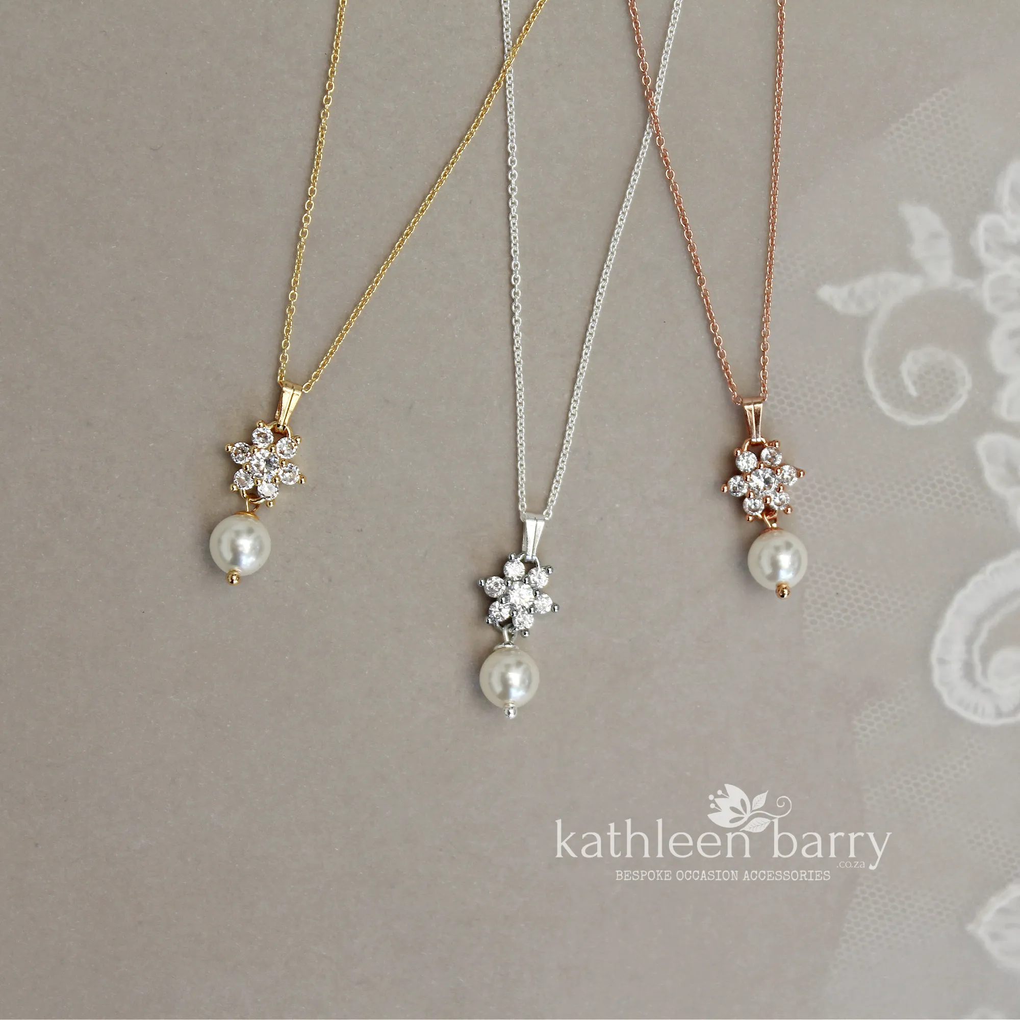 Nina chain pendent necklace - Cubic Zirconia & pearl - Available in Silver, gold or rose gold - Limited stock