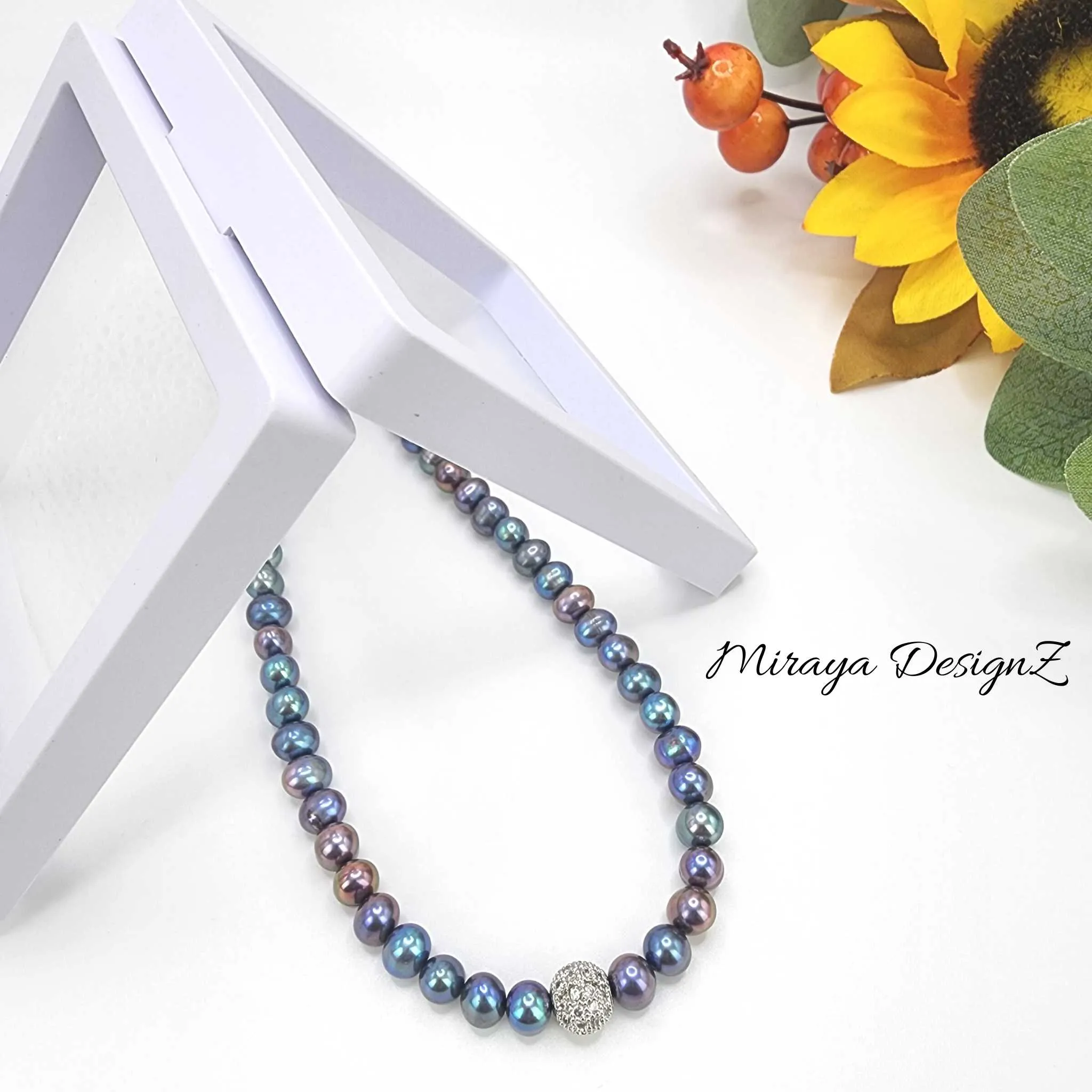 Peacock Pearl Choker Necklace