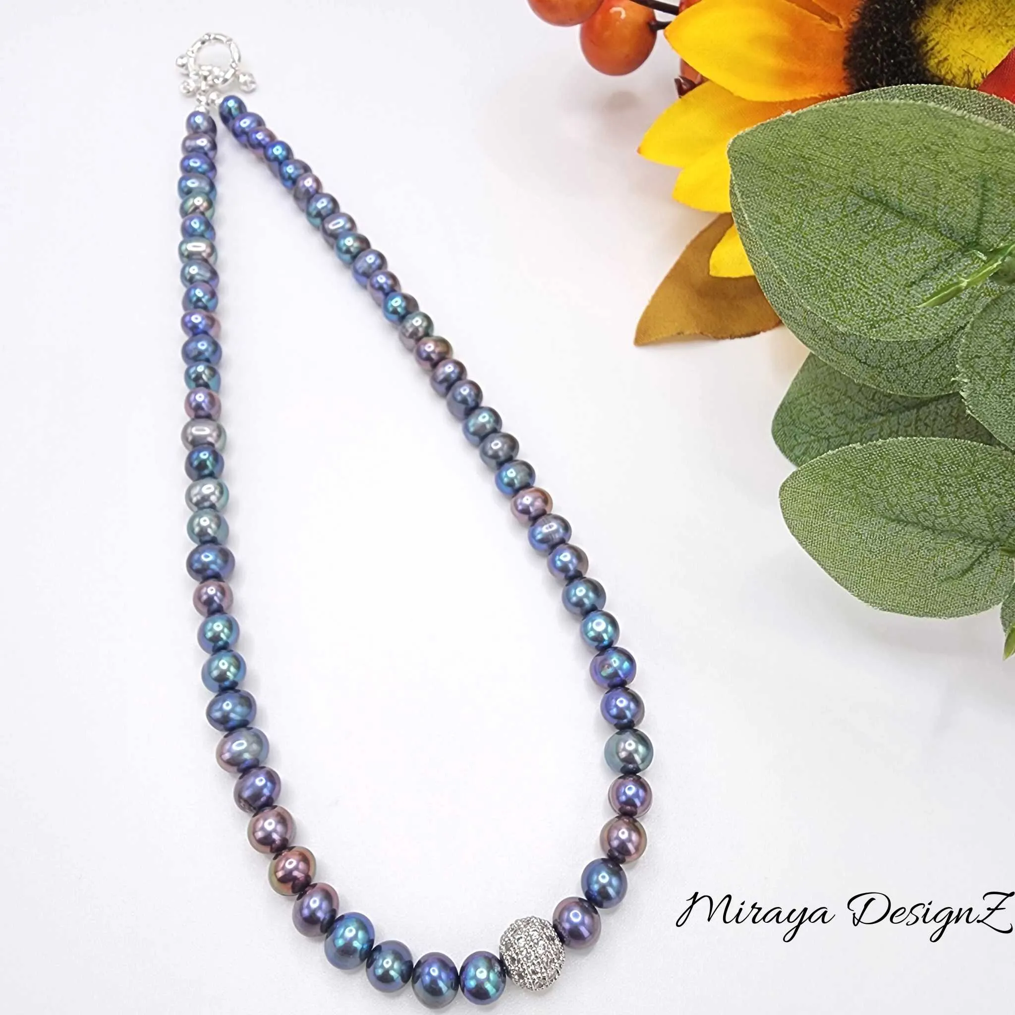 Peacock Pearl Choker Necklace